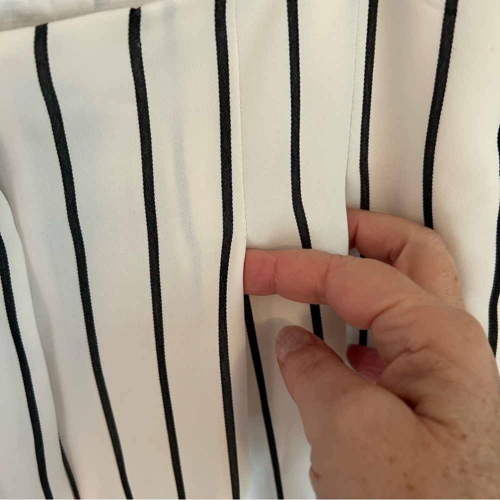 Topshop High Waist Wide Leg Crop Trousers. Size 6. - Picture 8 of 15